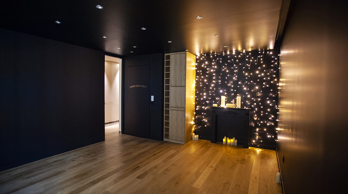 YUJ  YOGA  STUDIO
